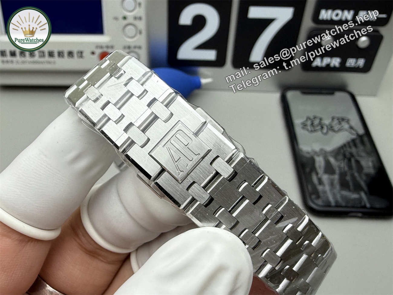 Audemars Piguet 15451 Royal Oak 37mm Blue Dial Replica Watch – Diamond Bezel Luxury Steel Sports Model - Image 9