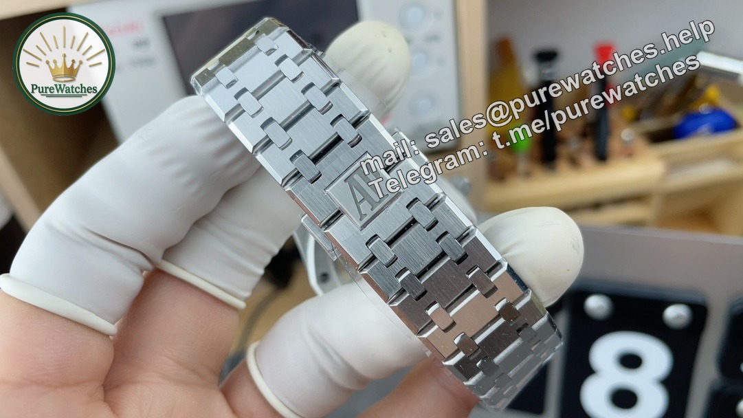 Audemars Piguet 15500 White – APS Factory Royal Oak 41mm Stainless Steel Automatic Watch - Image 9