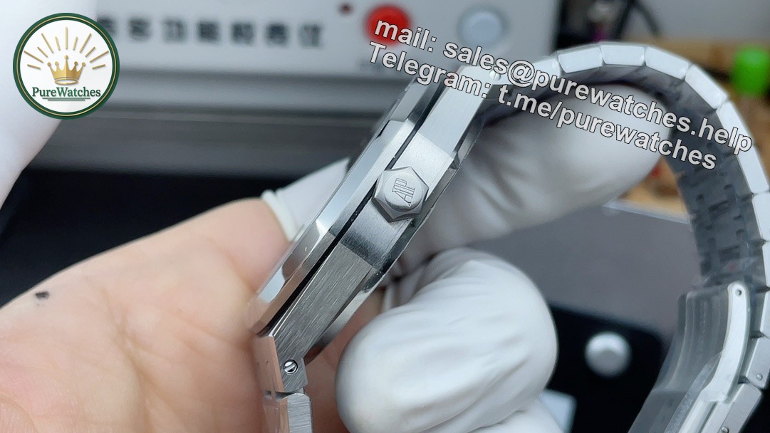 Audemars Piguet 15510 Blue – Royal Oak 41 mm Stainless Steel Watch - Image 6