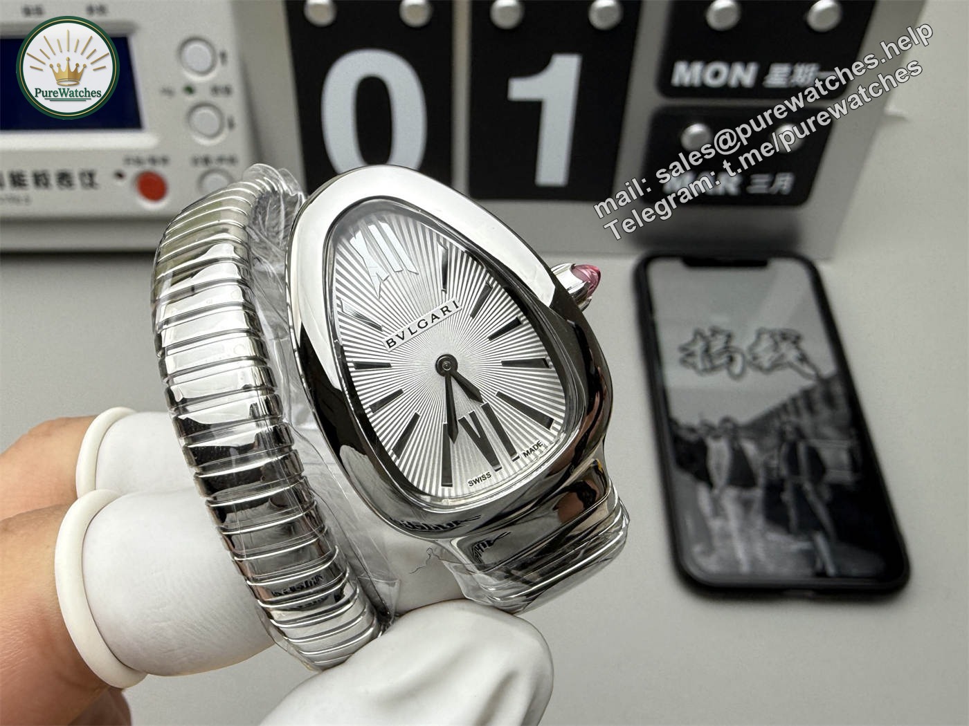 Bvlgari Serpenti 101828 Replica – White Dial Steel Ladies Watch - Image 3