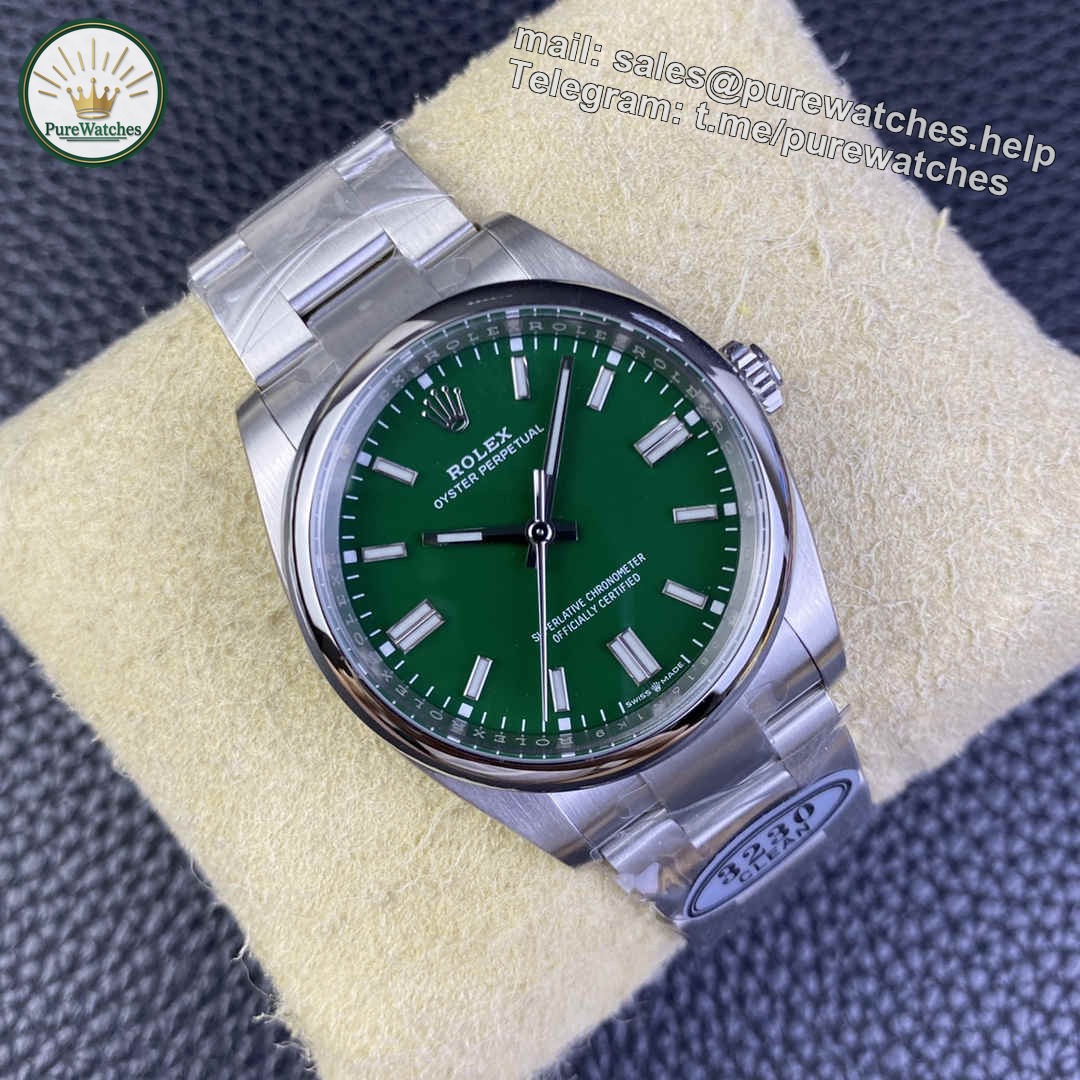 Clean Factory 126000-0014 Oyster Perpetual 36 Green Dial Replica - Image 2