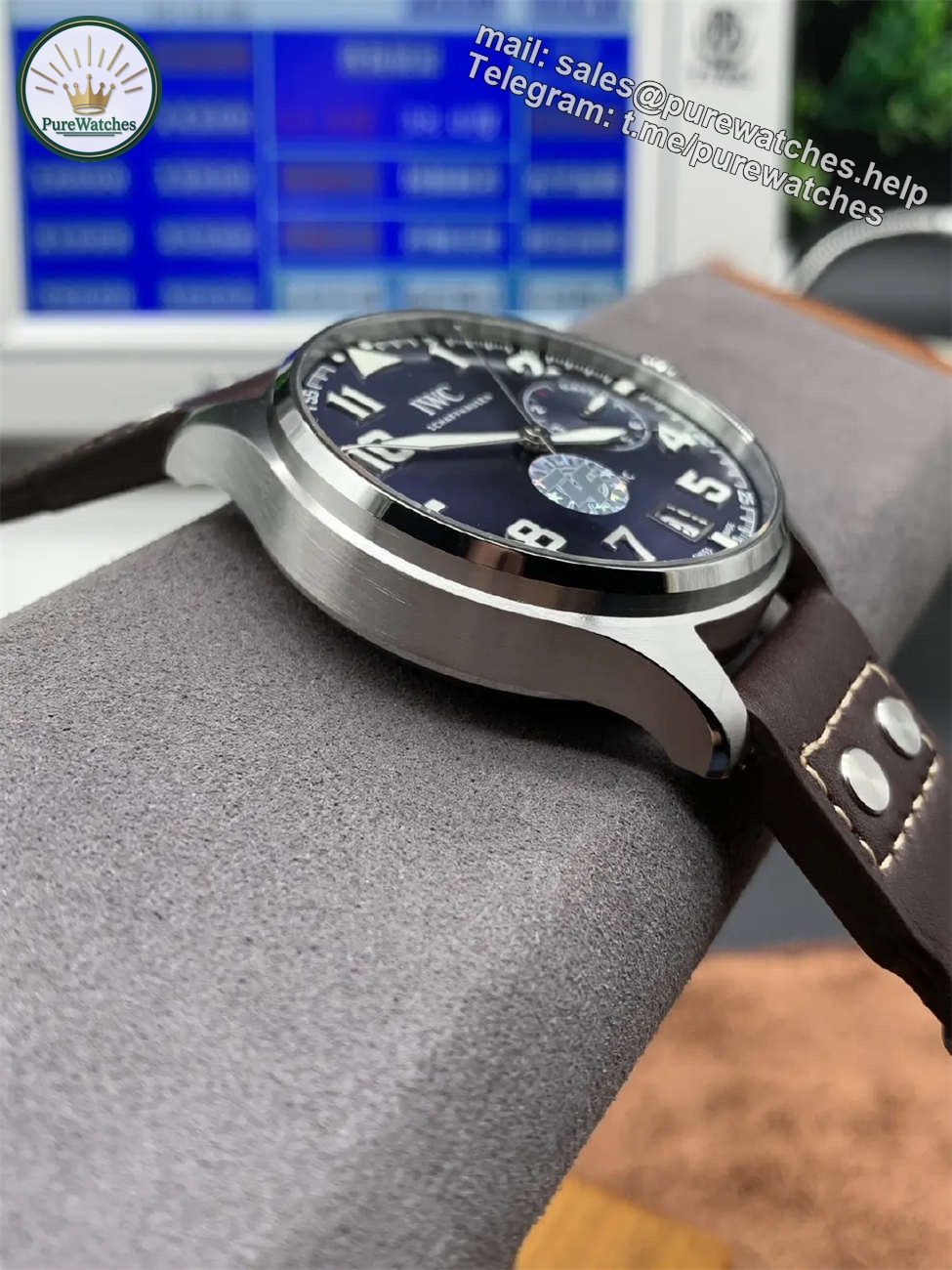 IWC Pilot Watch IW500908 Replica by ZF Factory – Premium Big Pilot 46mm Blue Dial Edition - Image 2