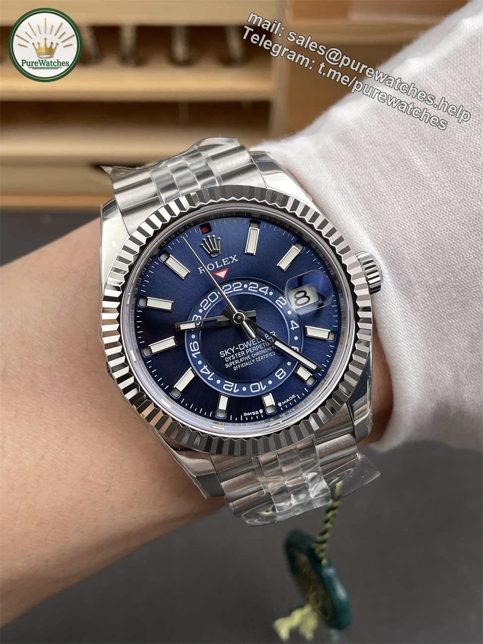 Sky Dweller Blue Dial Replica – ZF Factory 42mm Steel Automatic with Jubilee Bracelet - Image 8