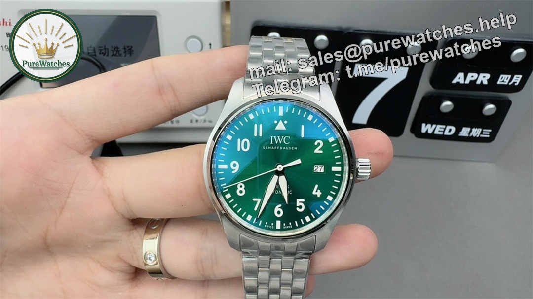 V7 IWC Mark XX Green Dial – Premium Replica Pilot Watch with High-Grade Craftsmanship - Image 2