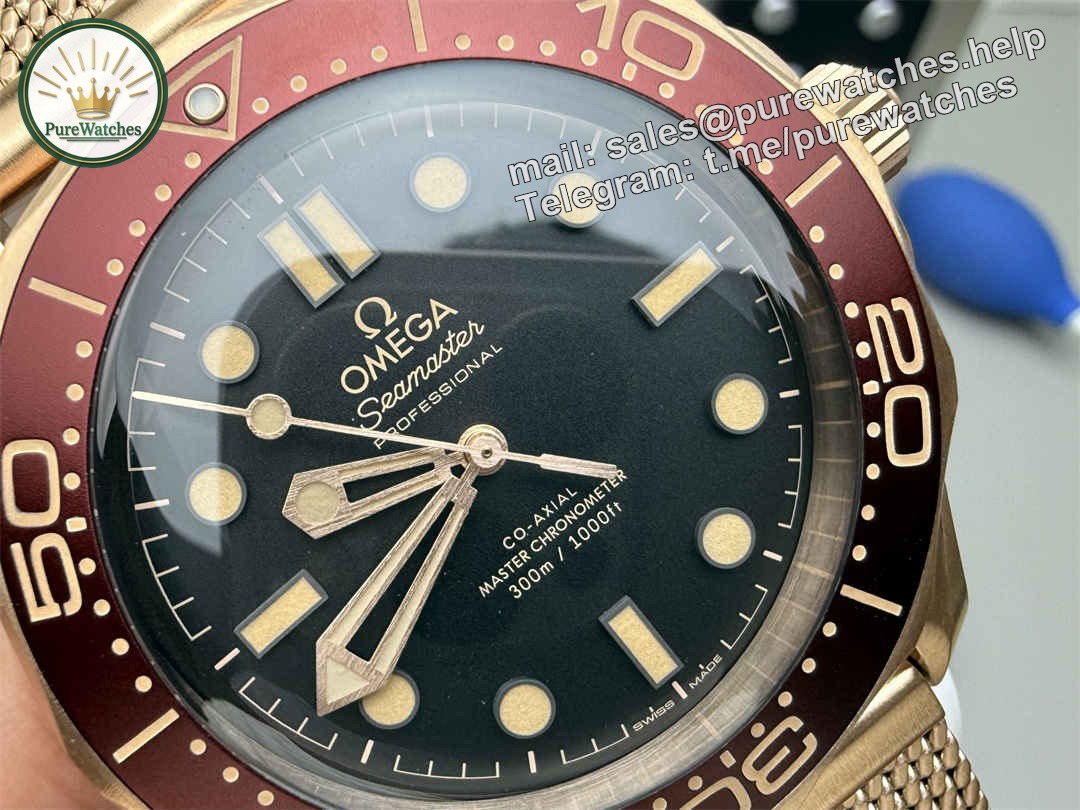 VS Factory Omega Seamaster 007 Burgundy – Premium VSF Diver Watch Replica 42mm - Image 4