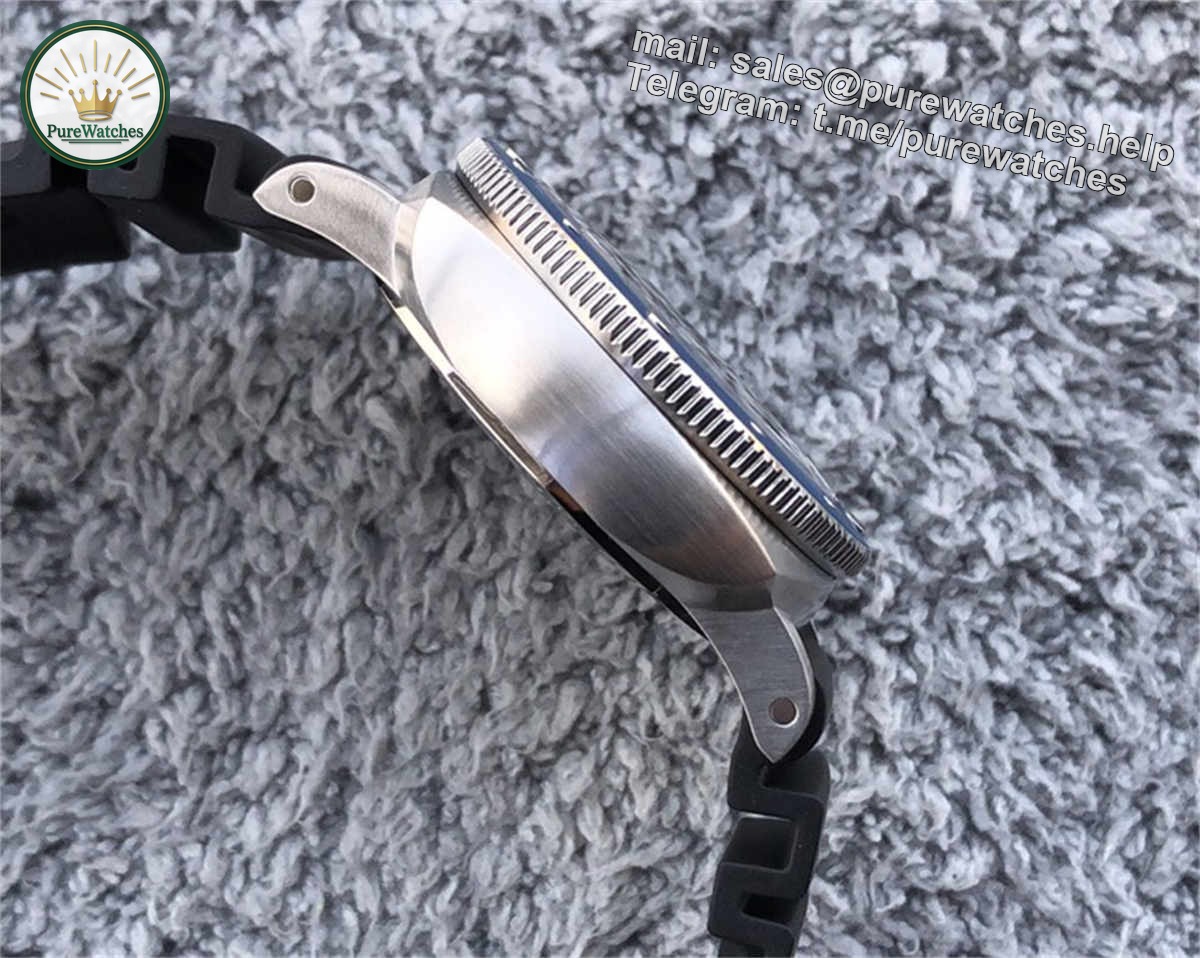 VSF PAM1209 – 42mm Submersible “Small Blue” Replica with Ceramic Bezel - Image 5