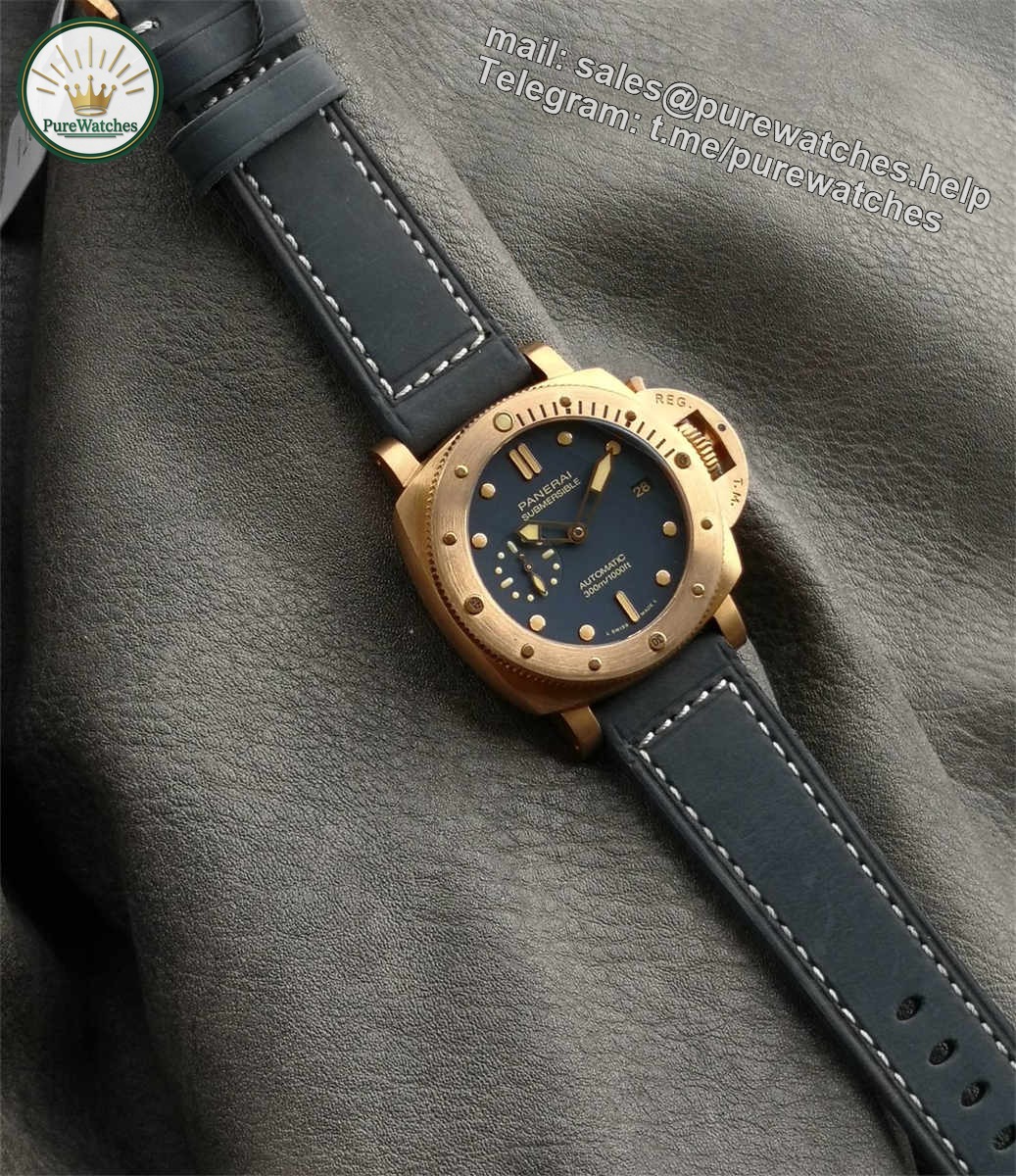 VSF Panerai PAM01074 – Bronze Submersible 42mm Blue Dial Replica Watch - Image 5