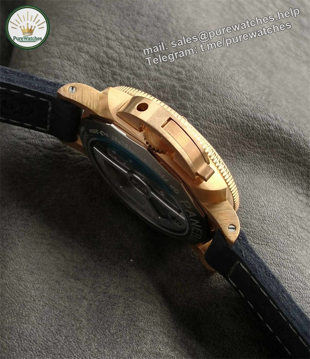 VSF Panerai PAM01074 – Bronze Submersible 42mm Blue Dial Replica Watch - Image 6