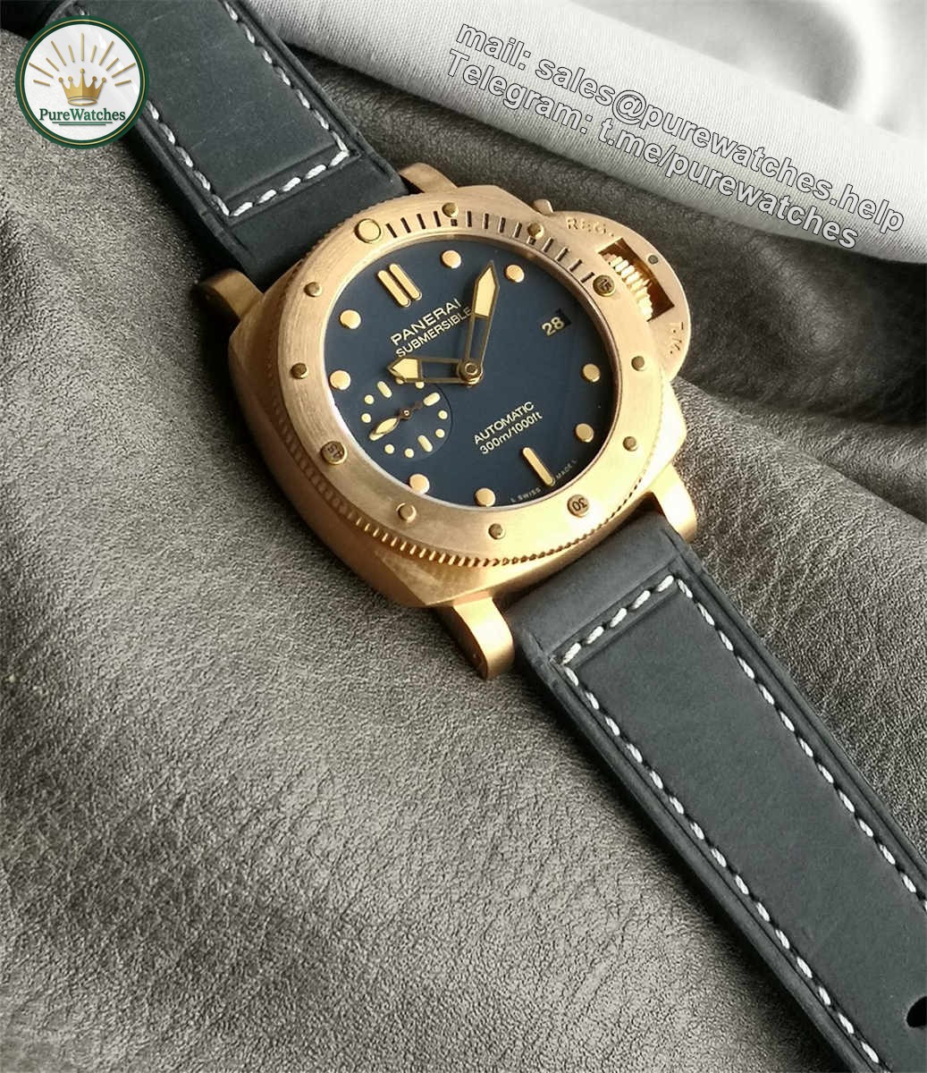 VSF Panerai PAM01074 – Bronze Submersible 42mm Blue Dial Replica Watch - Image 8