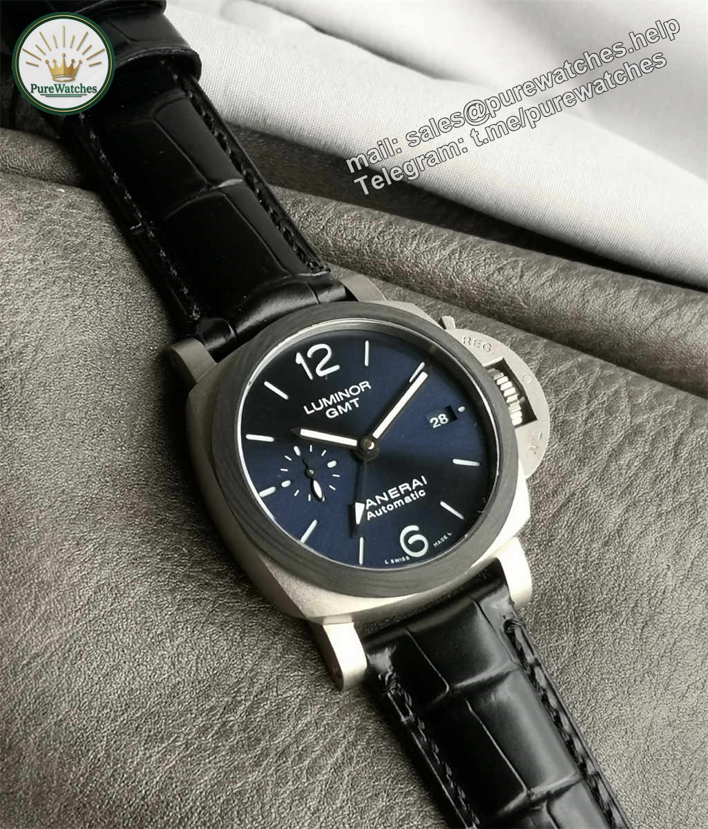 VSF Panerai PAM01279 – 42mm Titanium Luminor GMT Blue Sunburst Dial Replica - Image 4