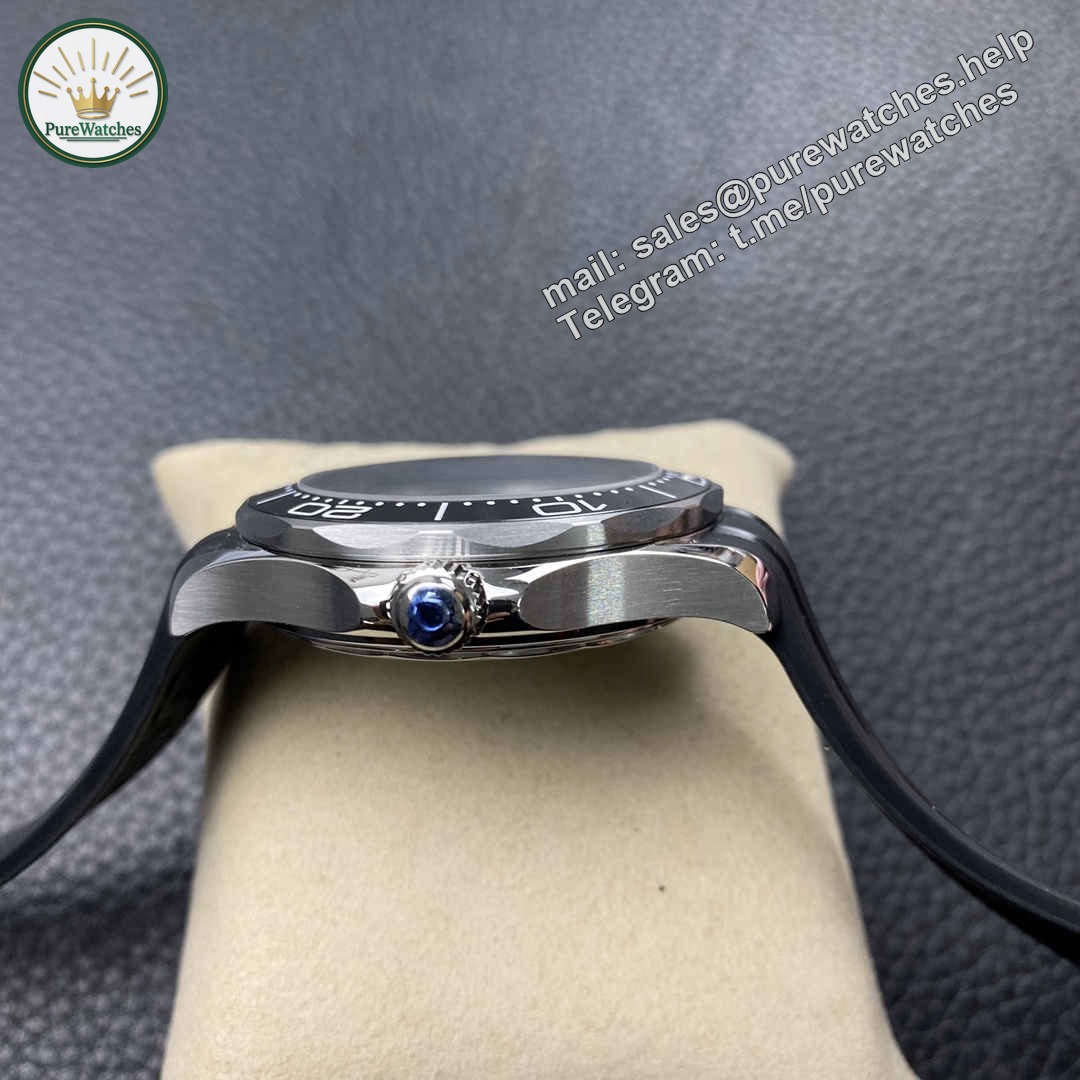 VSF Seamaster 300M 007 Replica – 42mm Stainless Steel James Bond Diver Watch - Image 5