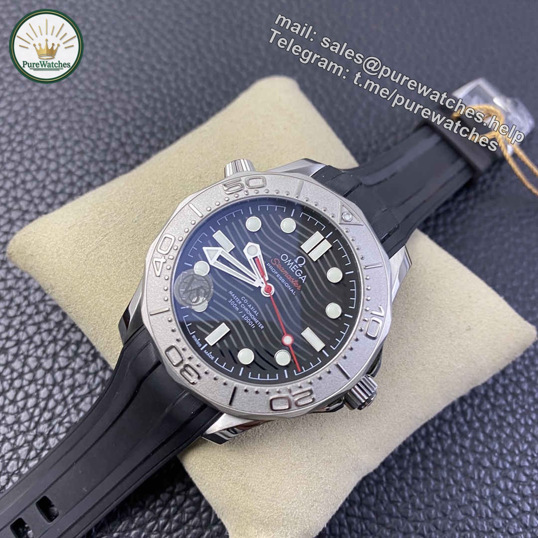 VSF Seamaster 300M Grey Dial Replica – 42mm Stainless Steel Diver Watch - Image 2