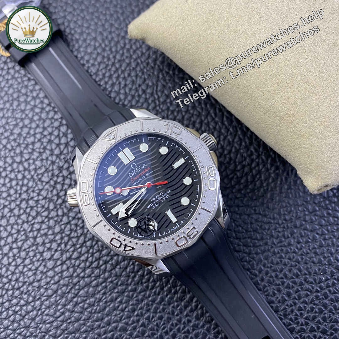 VSF Seamaster 300M Grey Dial Replica – 42mm Stainless Steel Diver Watch - Image 5