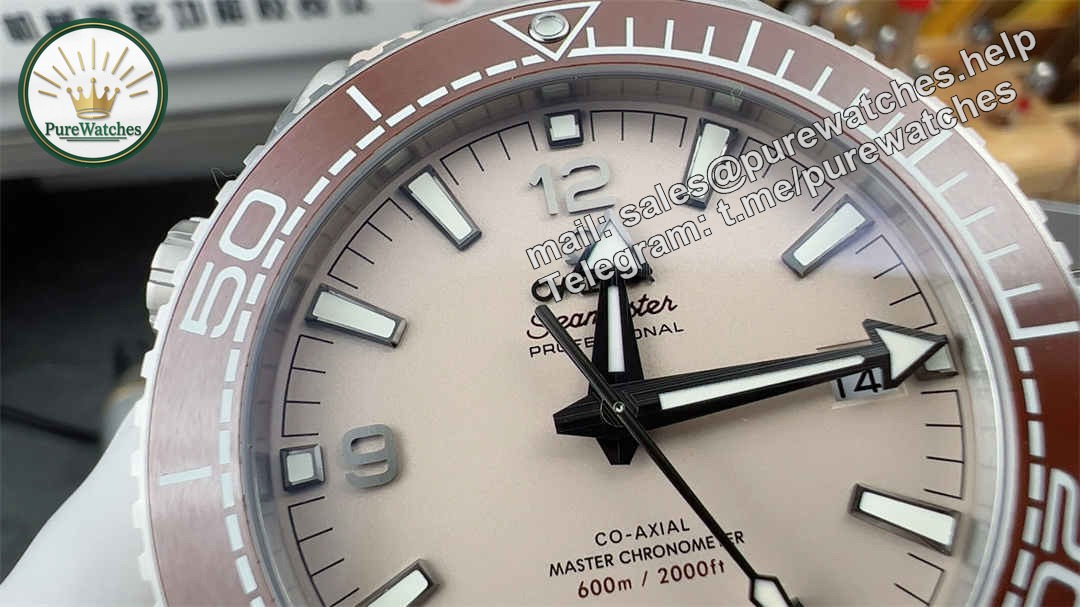 VSF Seamaster 600M Desert Yellow Replica – 43.5mm Stainless Steel Diver Watch - Image 4