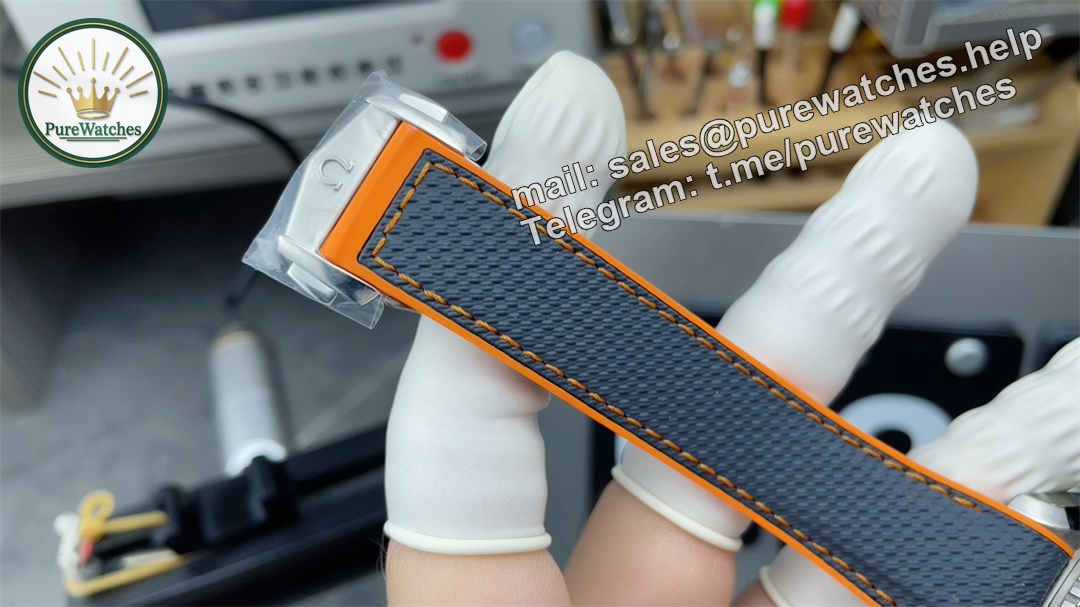 VSF Seamaster 600M Grey Orange Replica – 43.5mm Titanium Diver Watch - Image 8