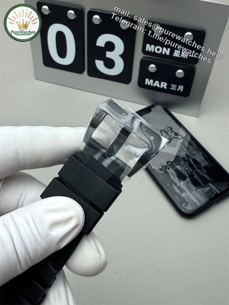 VSF Watches Panerai PAM1616 – 47mm Submersible Carbotech Super Clone with P.9010 - Image 7