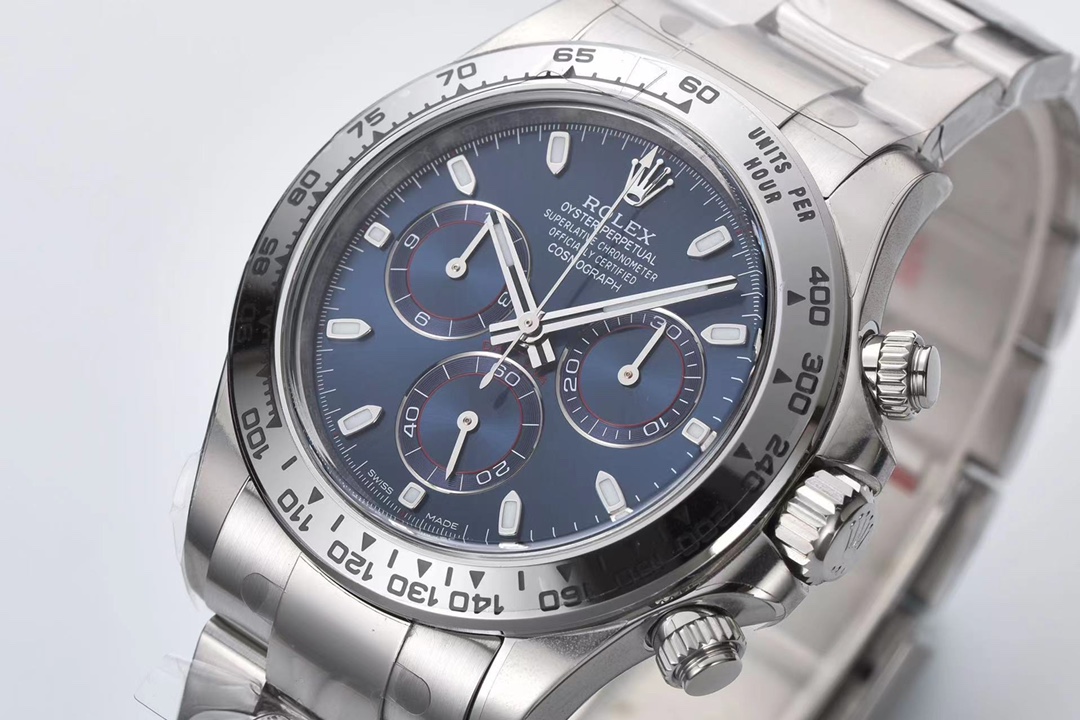 Clean Factory Daytona 116509 Replica - White Gold Blue Dial Blue Cat - Image 4