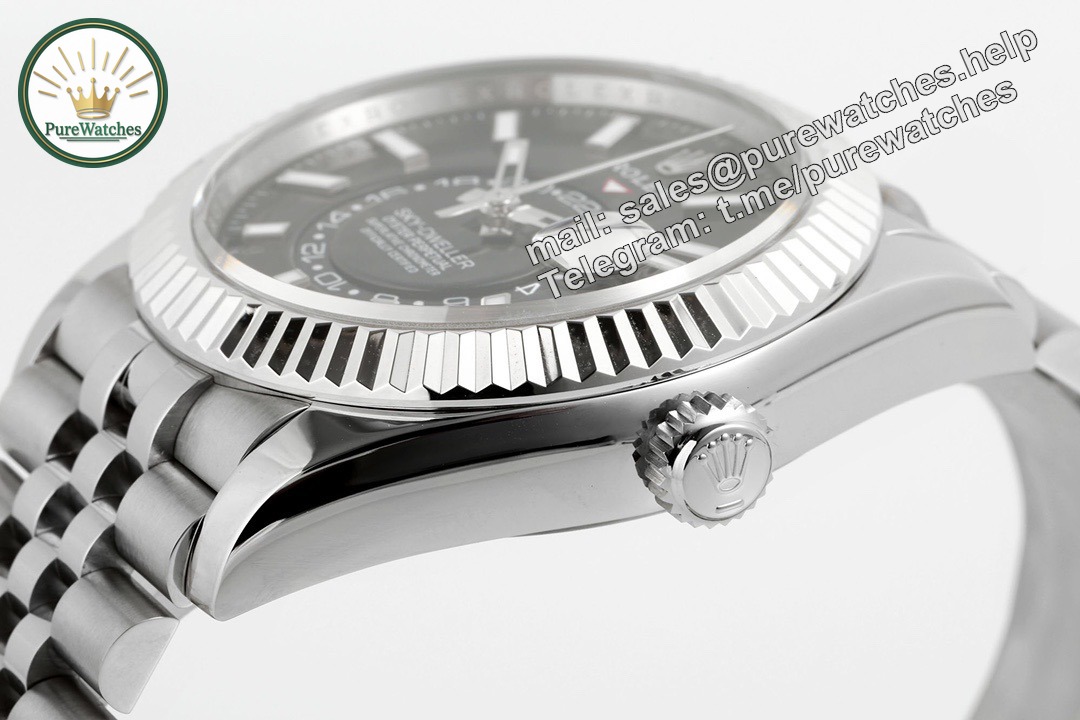 ZF Sky Dweller 336934 Replica – Black Dial Stainless Steel Sky-Dweller - Image 5